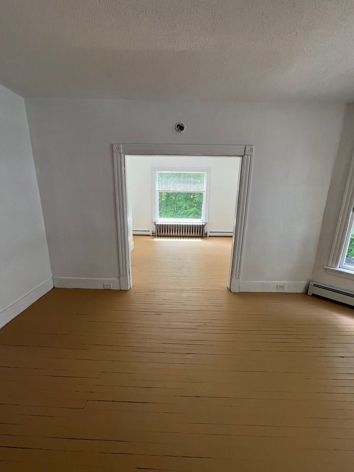 59 Wall St #4 - Photo 3 of 9
