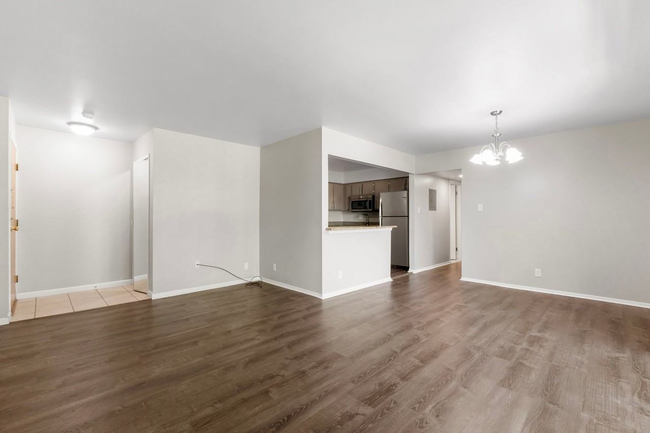 8657 Kennedy Cir #7 - Photo 6 of 20