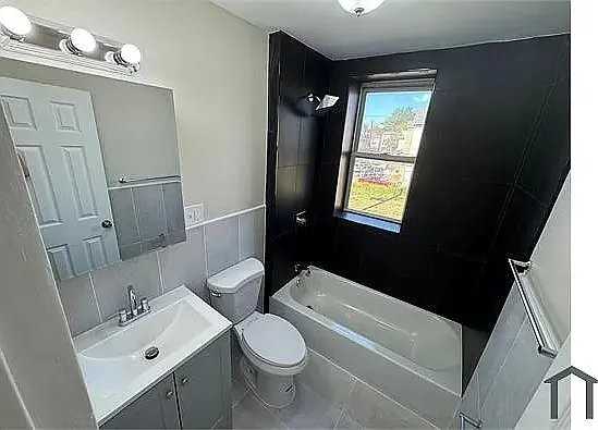 28 Wainwright St #28-3 - Photo 5 of 6