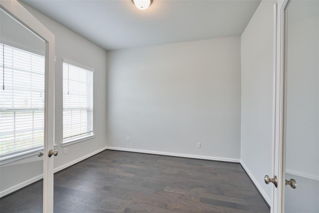 28011 Clapton Path - Photo 3 of 18