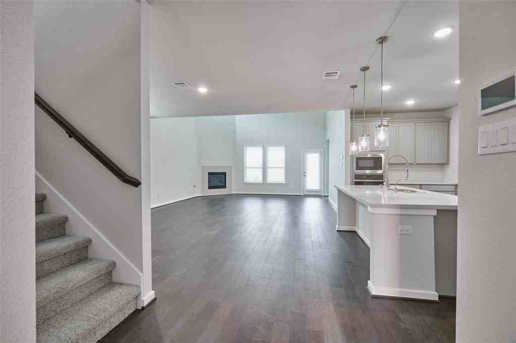 28011 Clapton Path - Photo 5 of 18