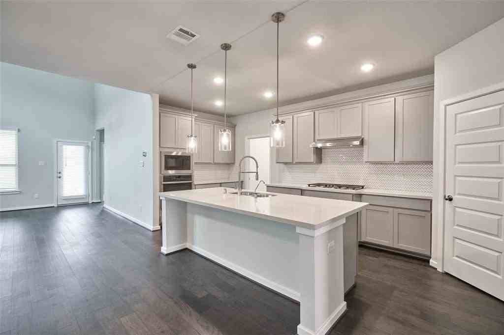 28011 Clapton Path - Photo 6 of 18