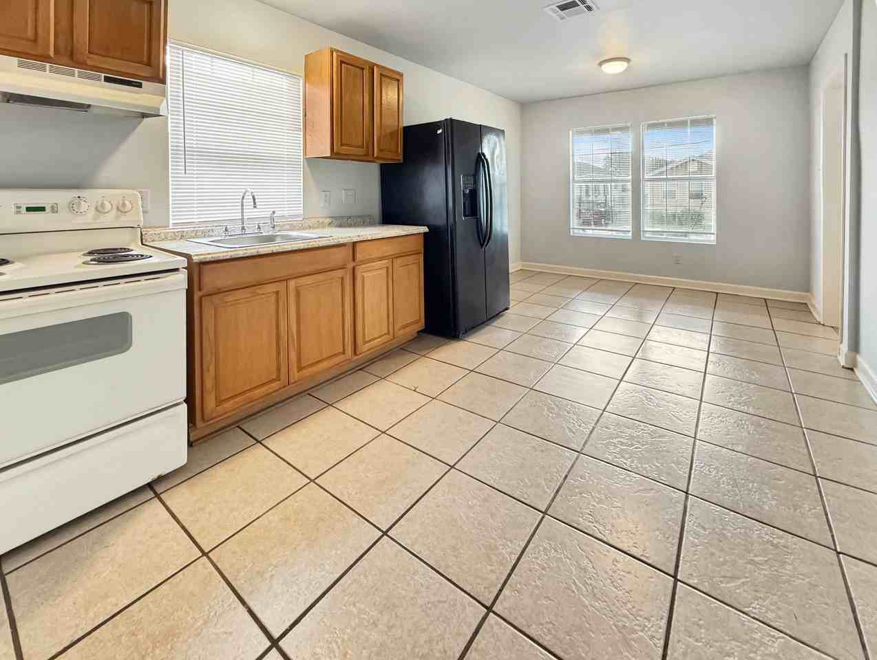2114 Feliciana St #A - Photo 2 of 6
