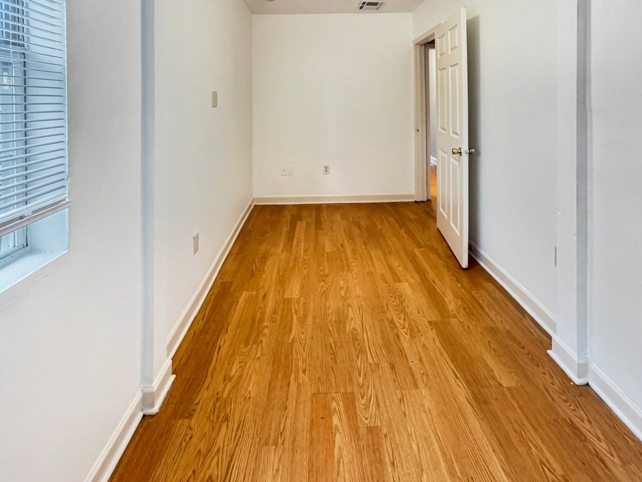 2114 Feliciana St #A - Photo 4 of 6