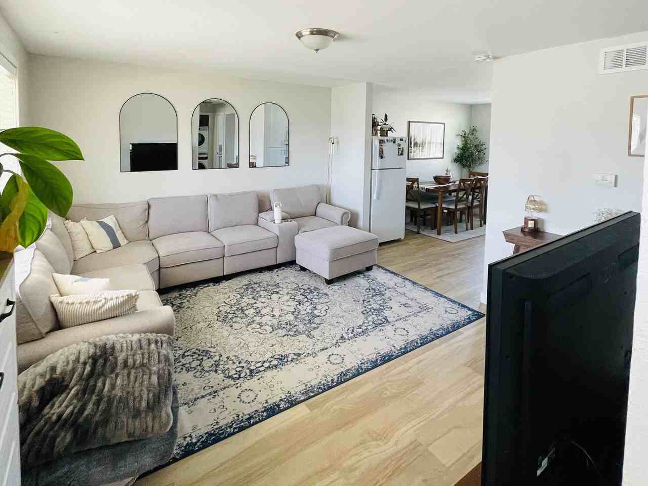 223 E St - Photo 3 of 12
