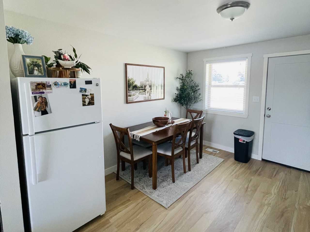 223 E St - Photo 6 of 12