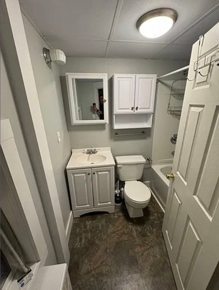 47 N Main St #1F - Photo 2 of 4