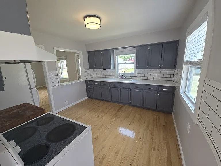 1443 E Pauline St - Photo 2 of 6