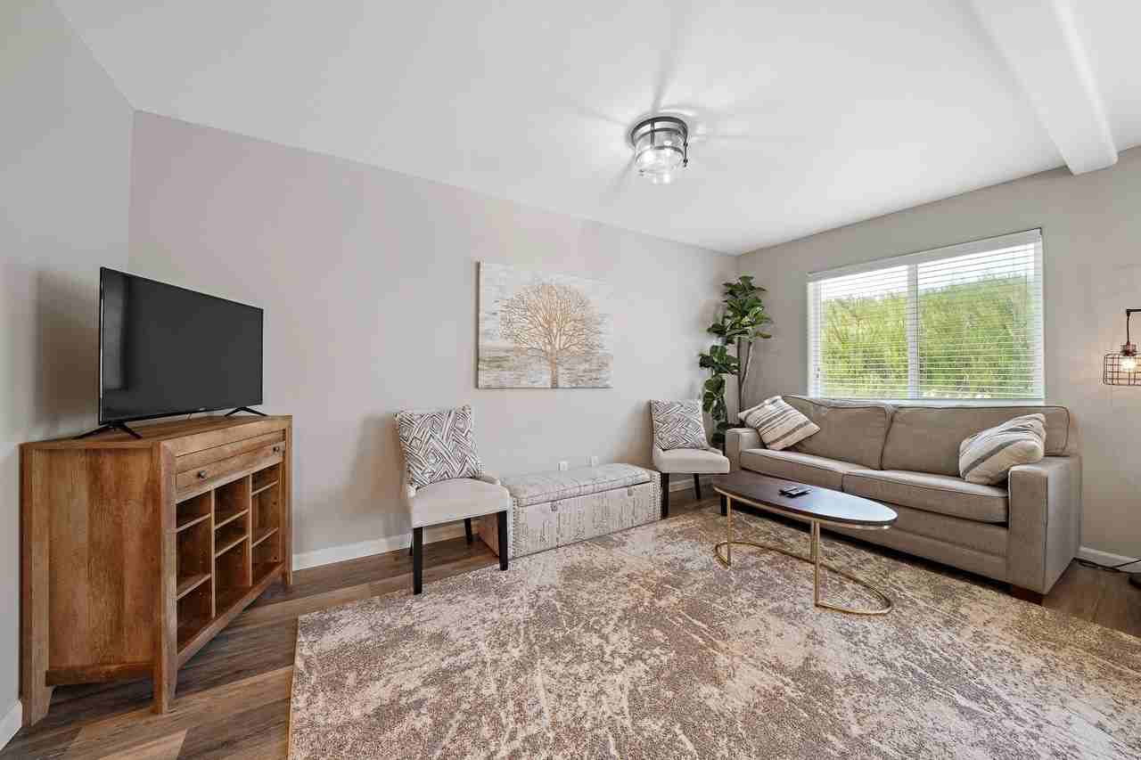1564 Se Honeysuckle Loop - Photo 6 of 18