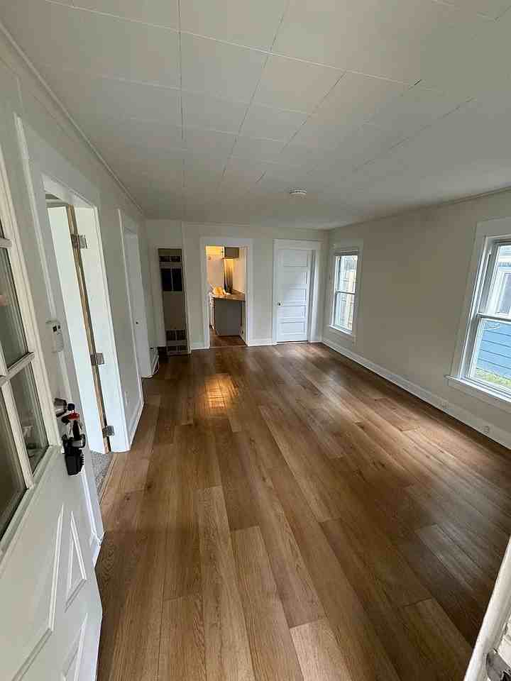722 N East St - Photo 6 of 14