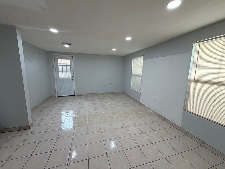 7316 Autumn Breeze Rd Sw - Photo 3 of 5