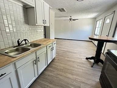 3010 Indiana Ave #2 - Photo 6 of 12