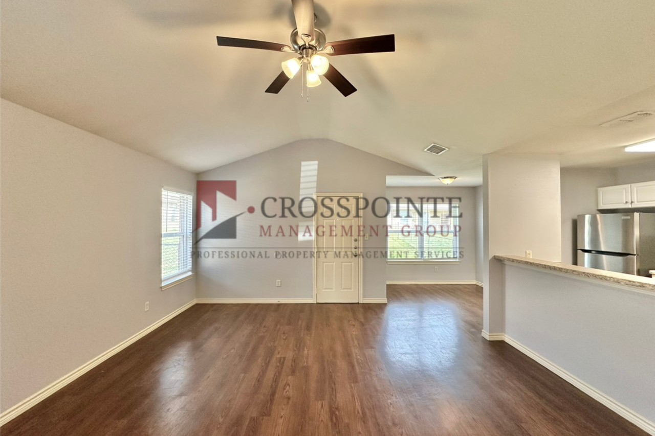 8651 Mansion Creek Cir - Photo 6 of 16