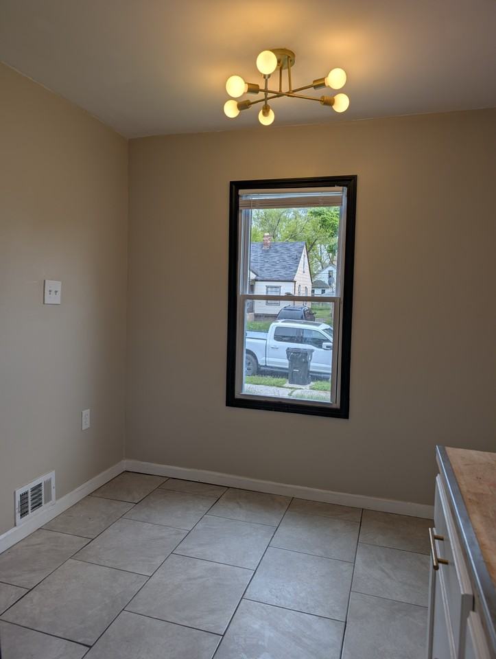 18116 Bloom St #1 - Photo 7 of 31