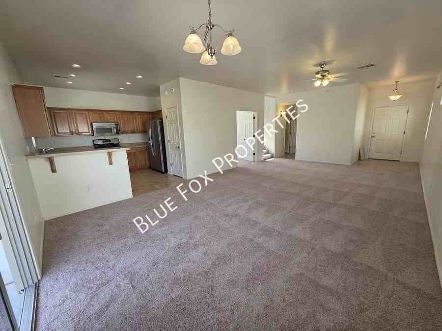 3508 W Lost Village Ln - Photo 6 of 42