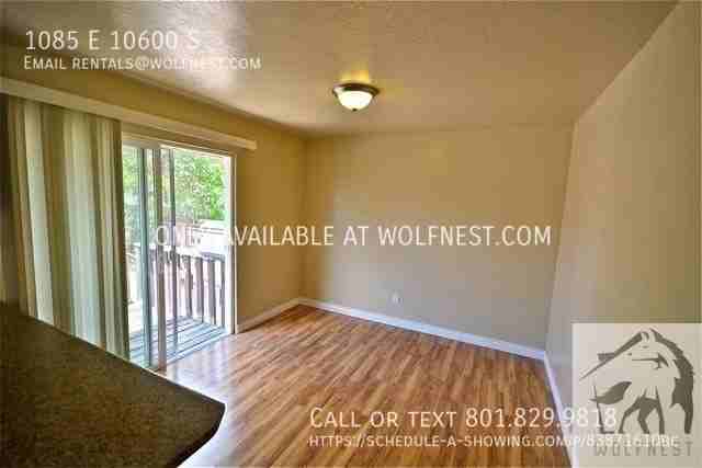 1085 E 10600 S - Photo 5 of 34