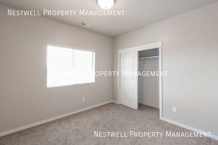 127 E Jordan Ridge Blvd #412 - Photo 5 of 25