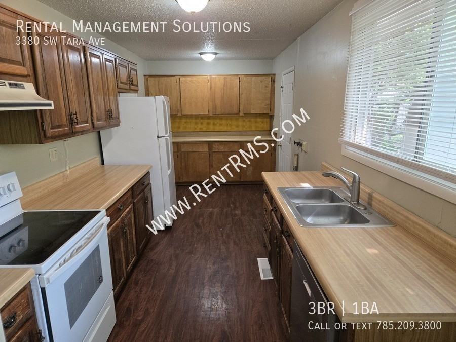 3380 Sw Tara Ave - Photo 7 of 23