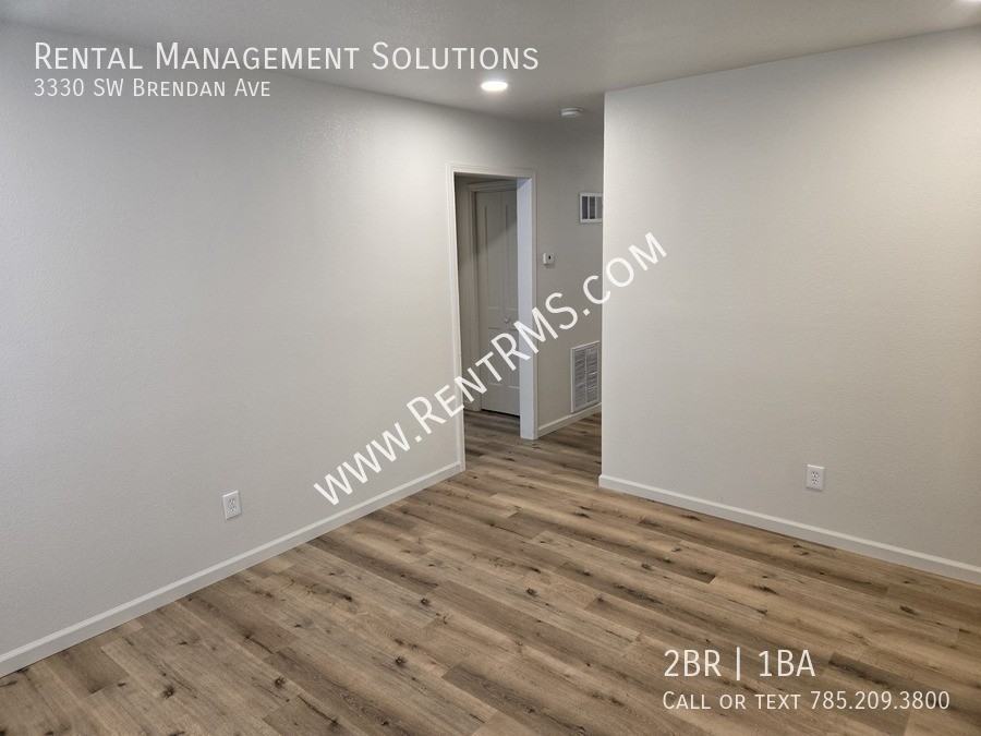 3330 Sw Brendan Ave - Photo 4 of 16