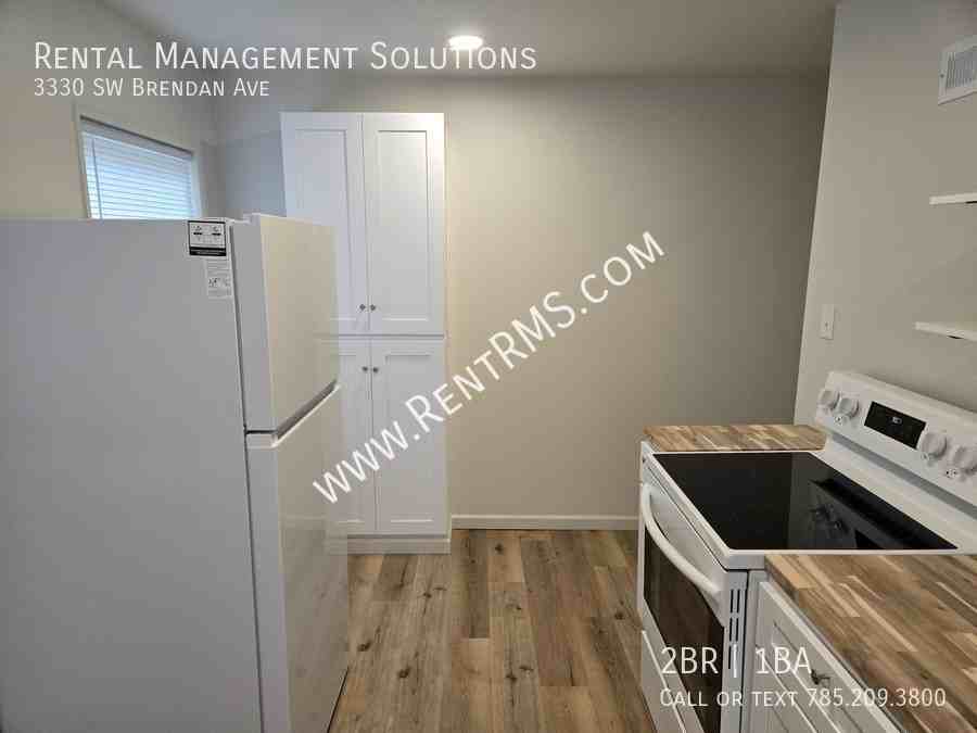 3330 Sw Brendan Ave - Photo 7 of 16