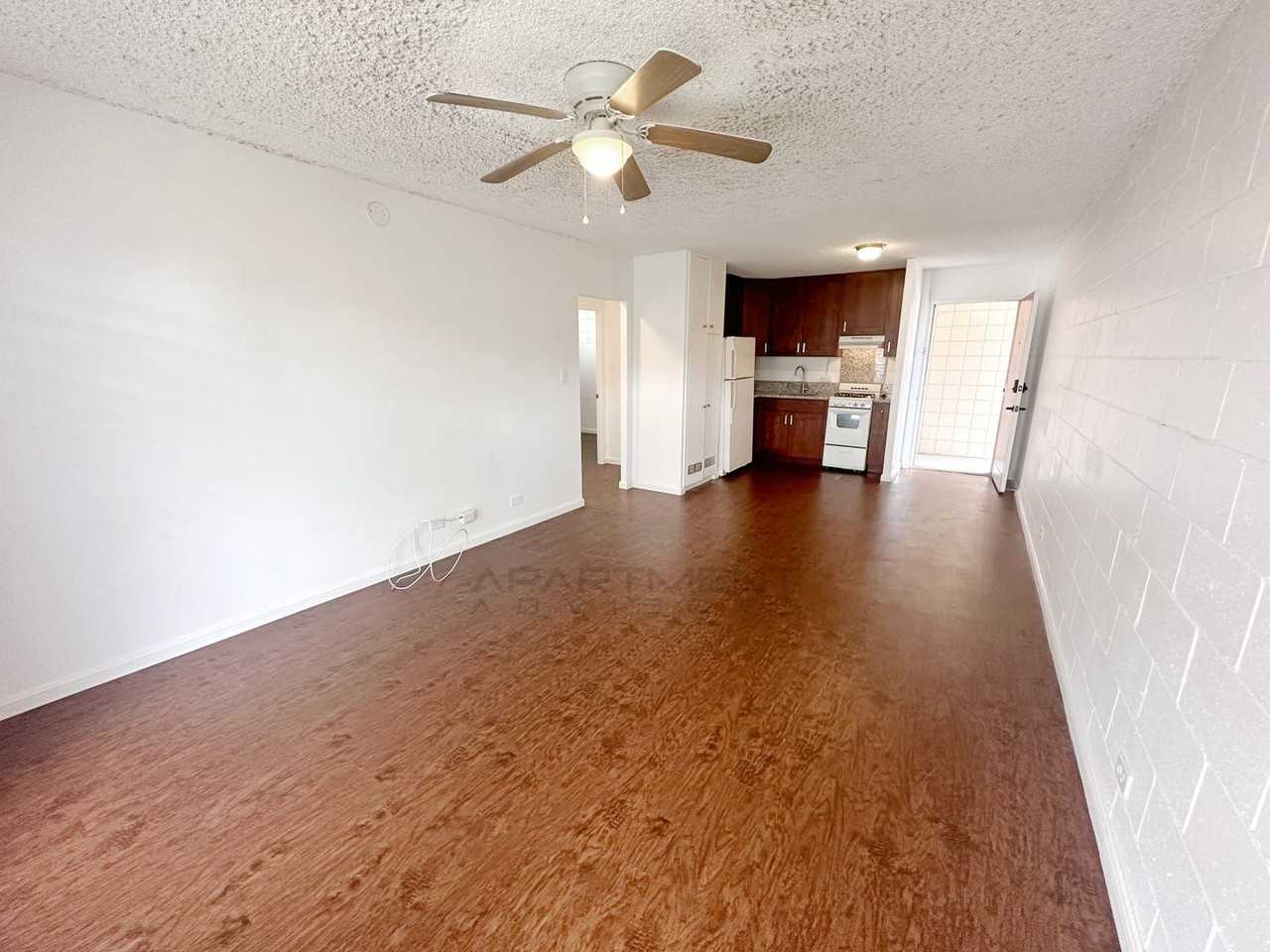 1130 Hassinger St Apt 3g #3G - Photo 5 of 13