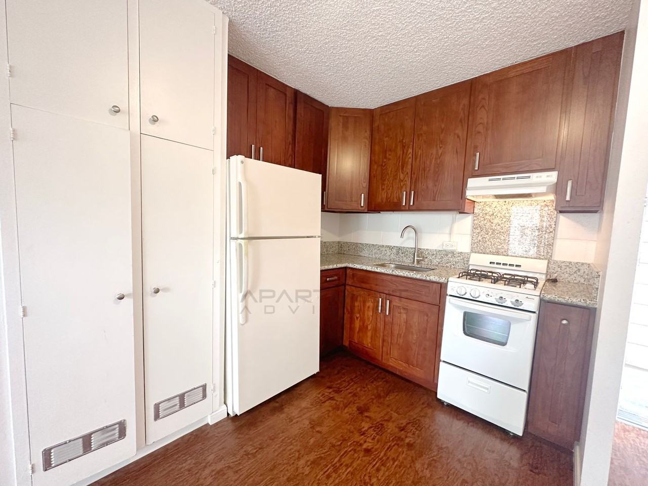 1130 Hassinger St Apt 3g #3G - Photo 7 of 13