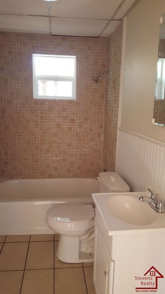 1123 Massachusetts Ave - Photo 7 of 11