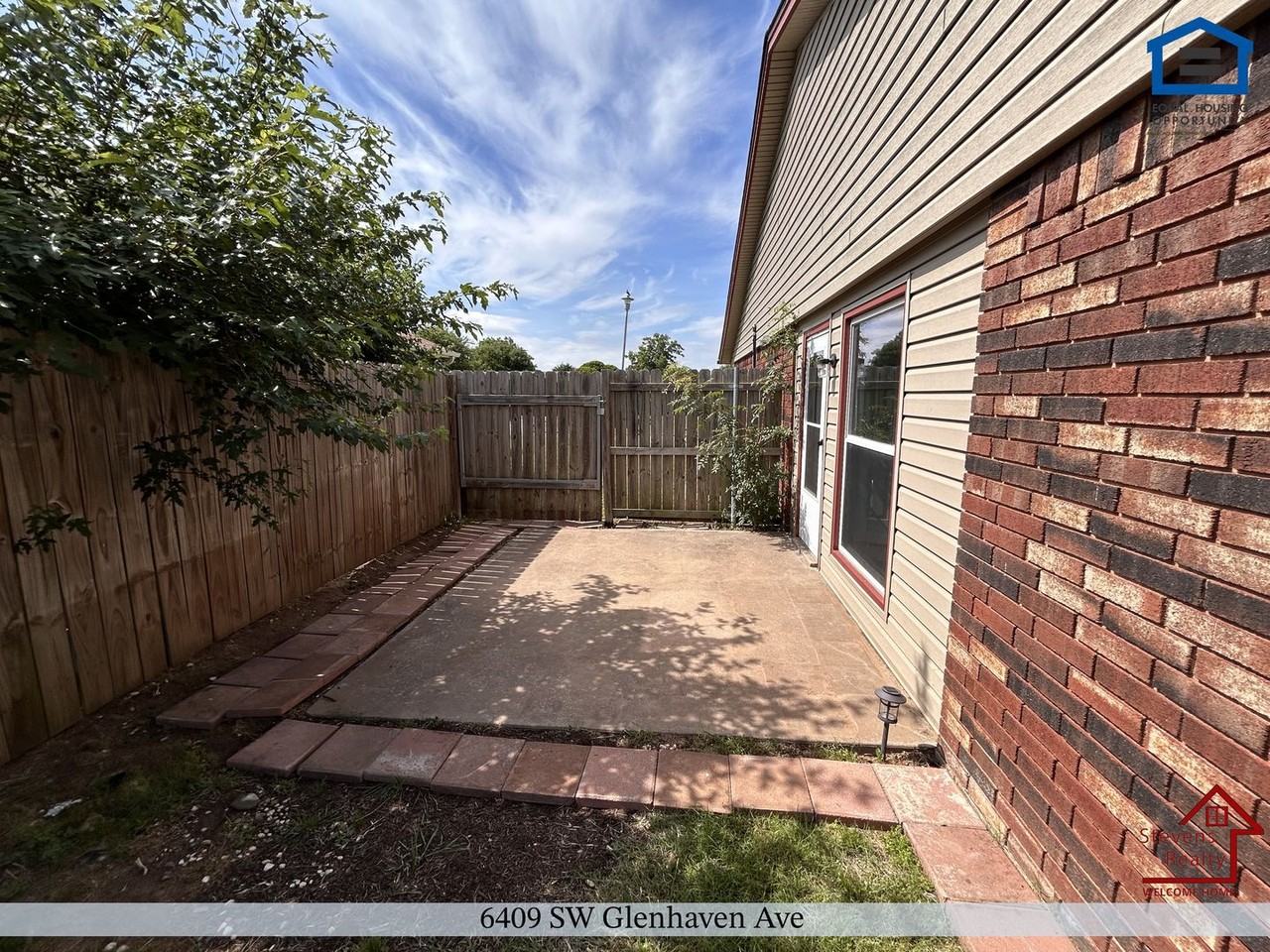 6409 Sw Glenhaven Ave - Photo 3 of 31