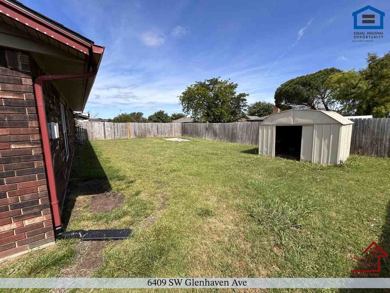 6409 Sw Glenhaven Ave - Photo 4 of 31