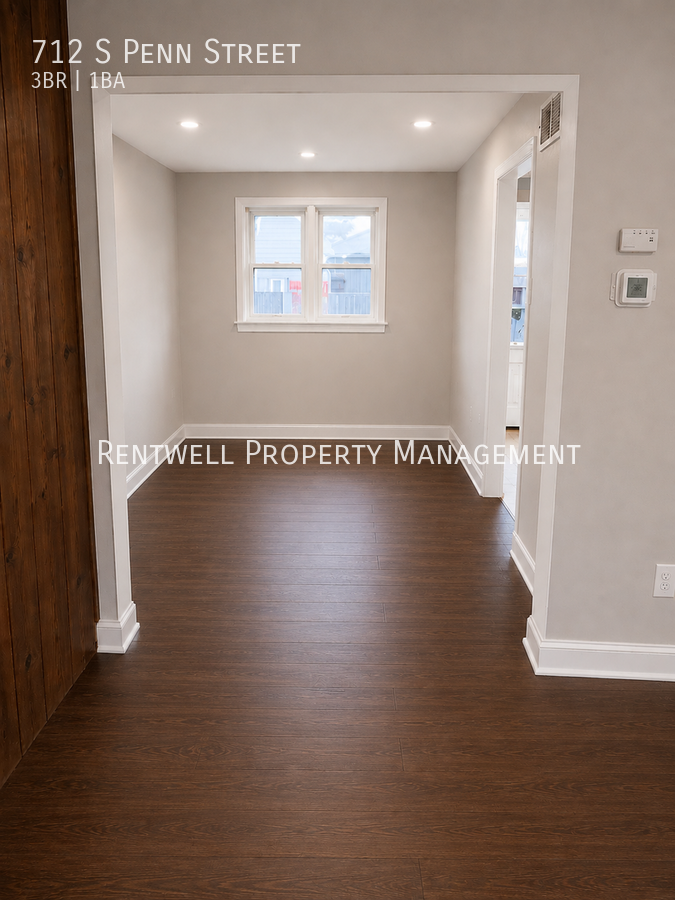 712 S Penn St - Photo 3 of 7