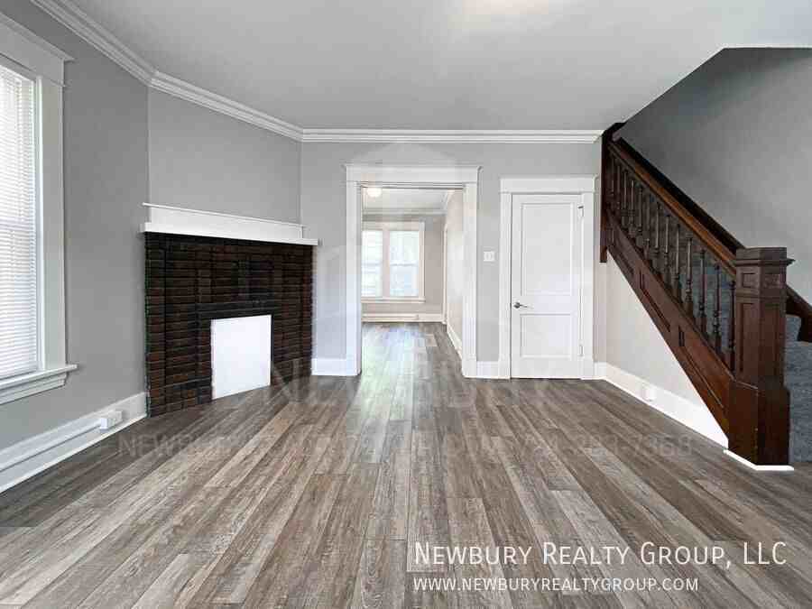 313 Wilson Ave - Photo 2 of 50