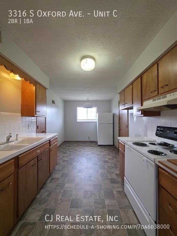 3316 S Oxford Ave #C - Photo 4 of 9