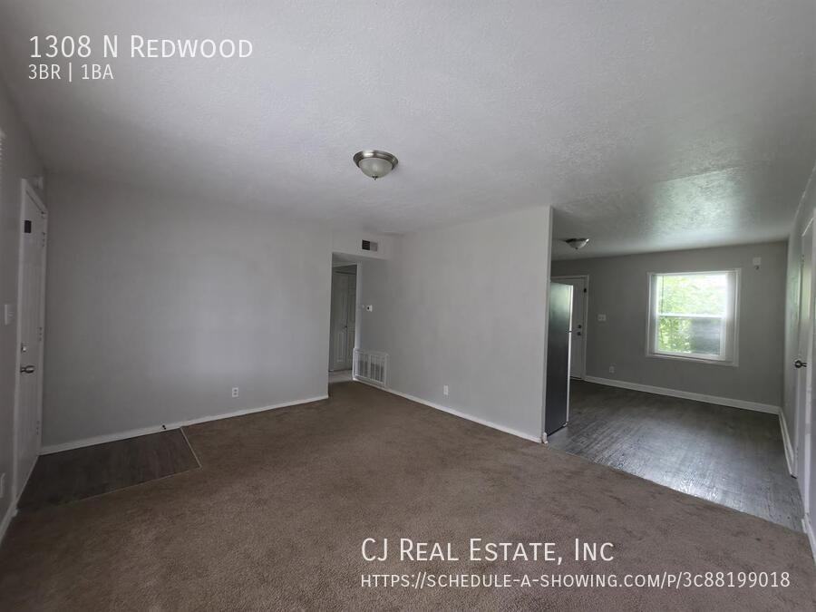 1308 N Redwood Dr - Photo 4 of 11