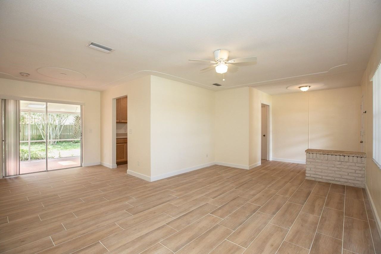 2242 King Johns Ct - Photo 2 of 12