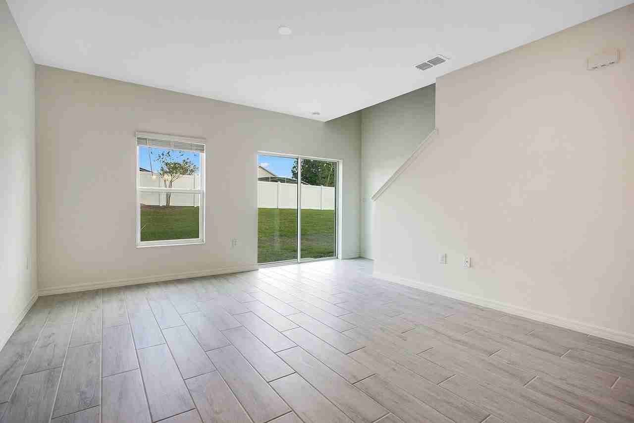 1460 Mirabella Cir - Photo 3 of 21
