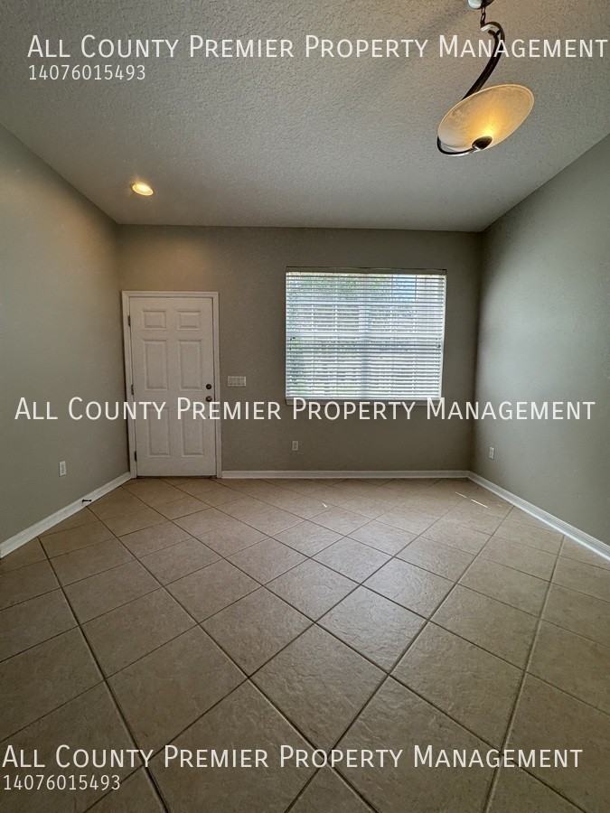 13014 Langstaff Dr - Photo 3 of 15