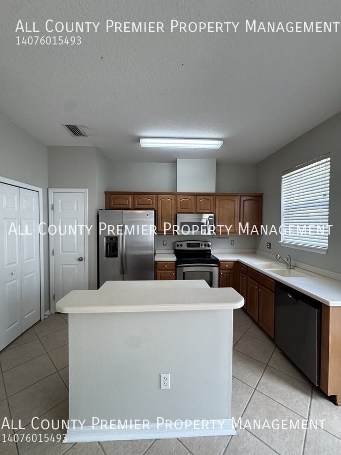 13014 Langstaff Dr - Photo 6 of 15