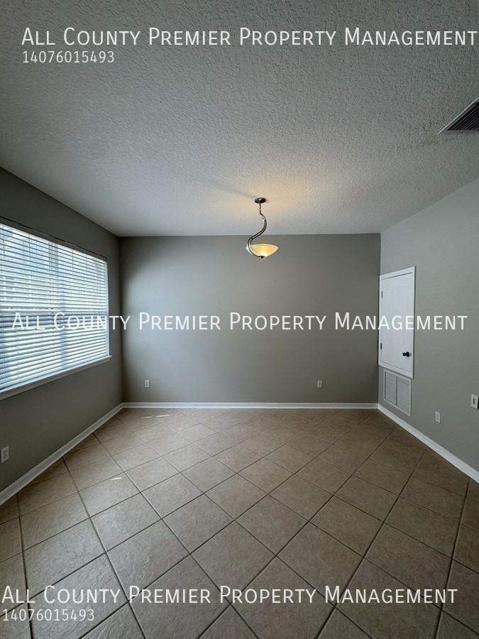 13014 Langstaff Dr - Photo 4 of 15