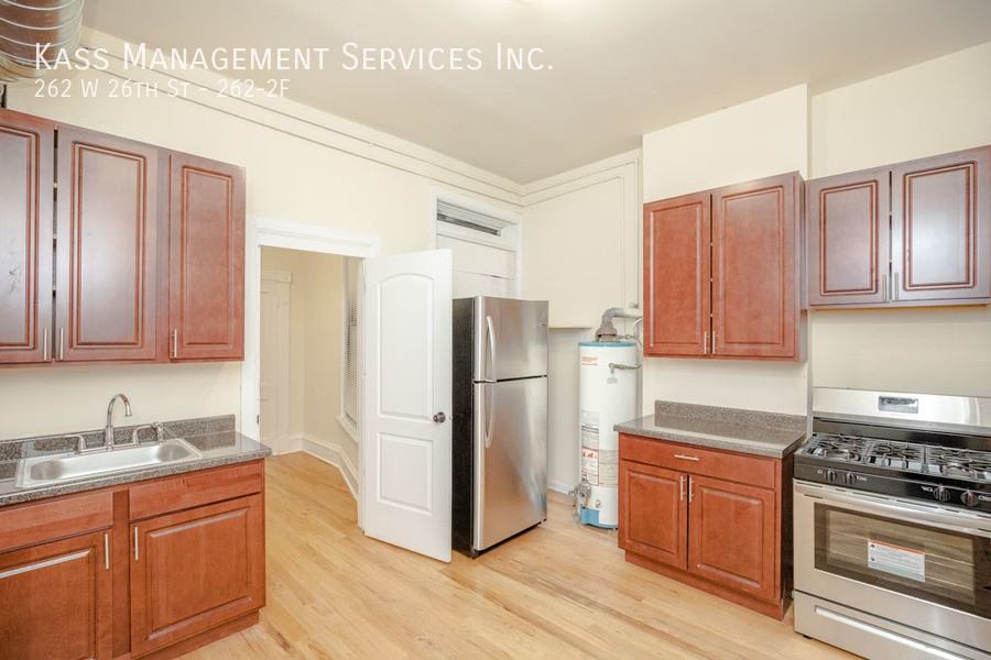 262 W 26th St #262-2F - Photo 2 of 14