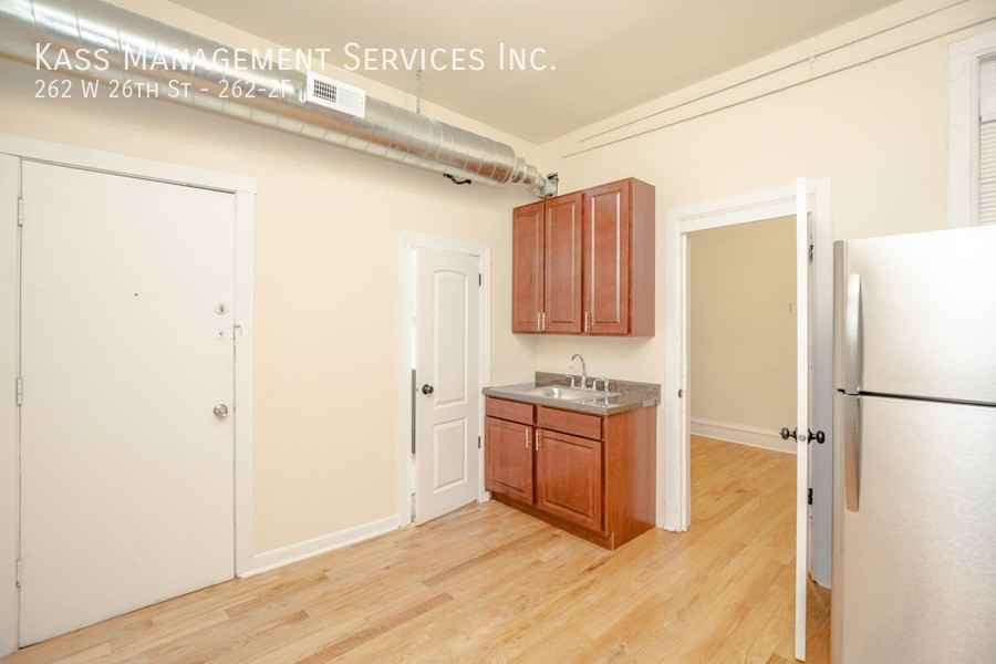 262 W 26th St #262-2F - Photo 3 of 14