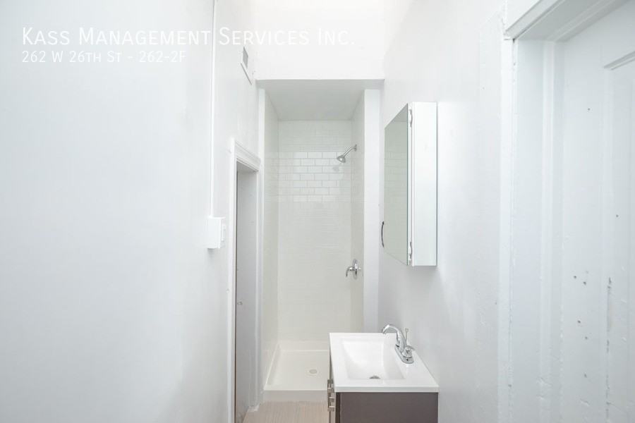 262 W 26th St #262-2F - Photo 5 of 14