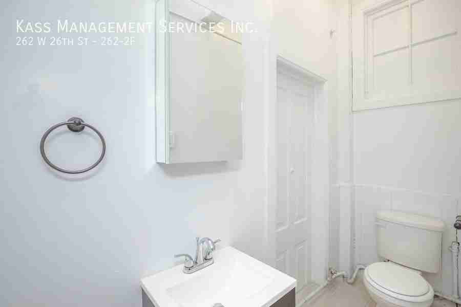 262 W 26th St #262-2F - Photo 6 of 14