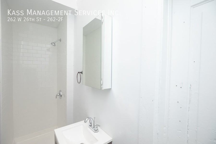 262 W 26th St #262-2F - Photo 7 of 14