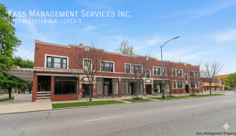 1913 W Foster Ave #1913-1 - Photo 6 of 7