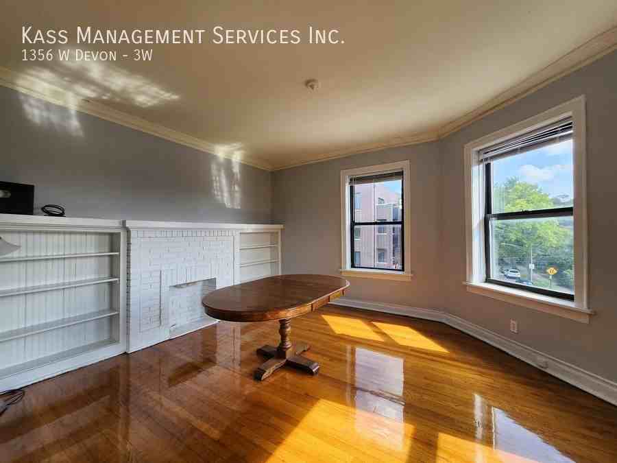 1356 W Devon Ave #3W - Photo 3 of 13