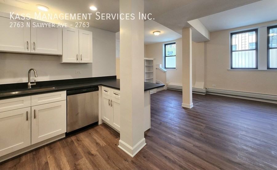 2763 N Sawyer Ave #2763 - Photo 3 of 14