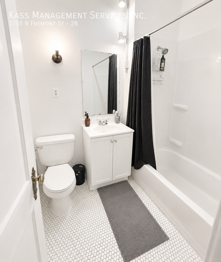 3755 N Fremont St #2N - Photo 6 of 8