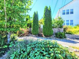 featured image of 7721 Earl Ave Nw