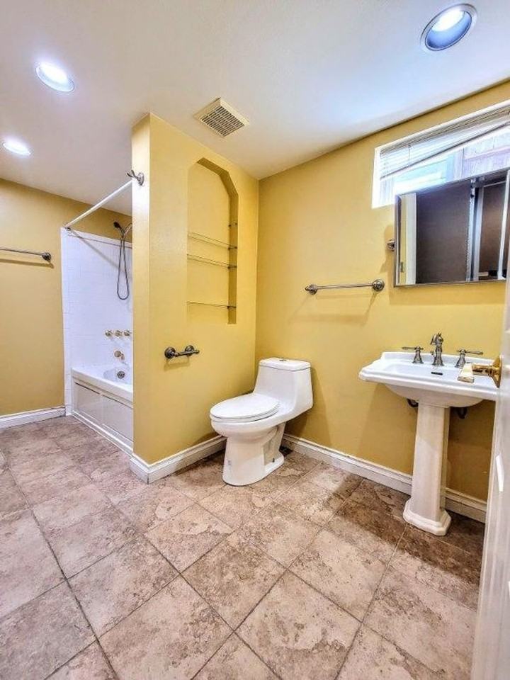 7721 Earl Ave Nw - Photo 6 of 15