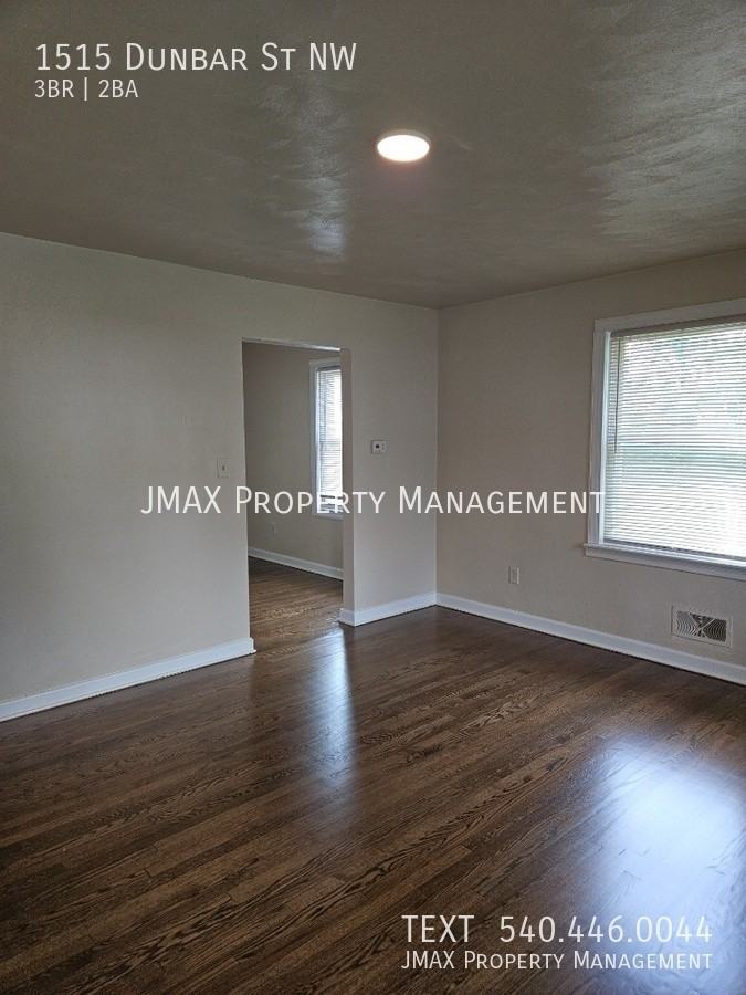 1515 Dunbar St Nw - Photo 2 of 22